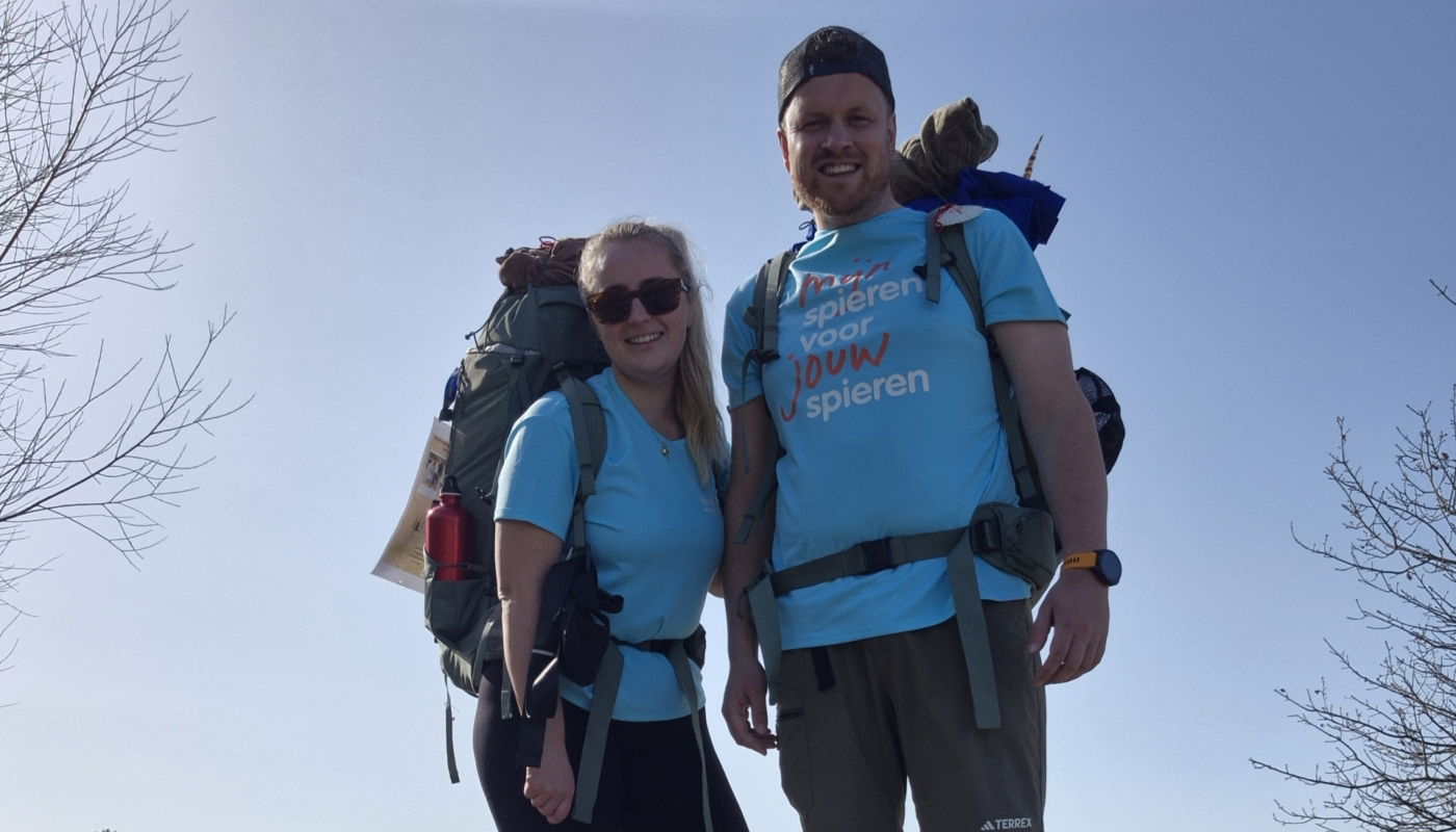 Rob en Yael voor dana op weg naar spanje title=